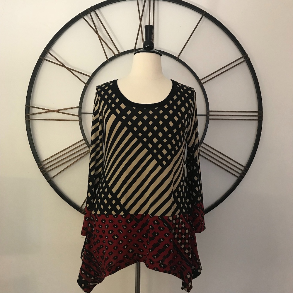 Sunny Leigh Large Tunic Top